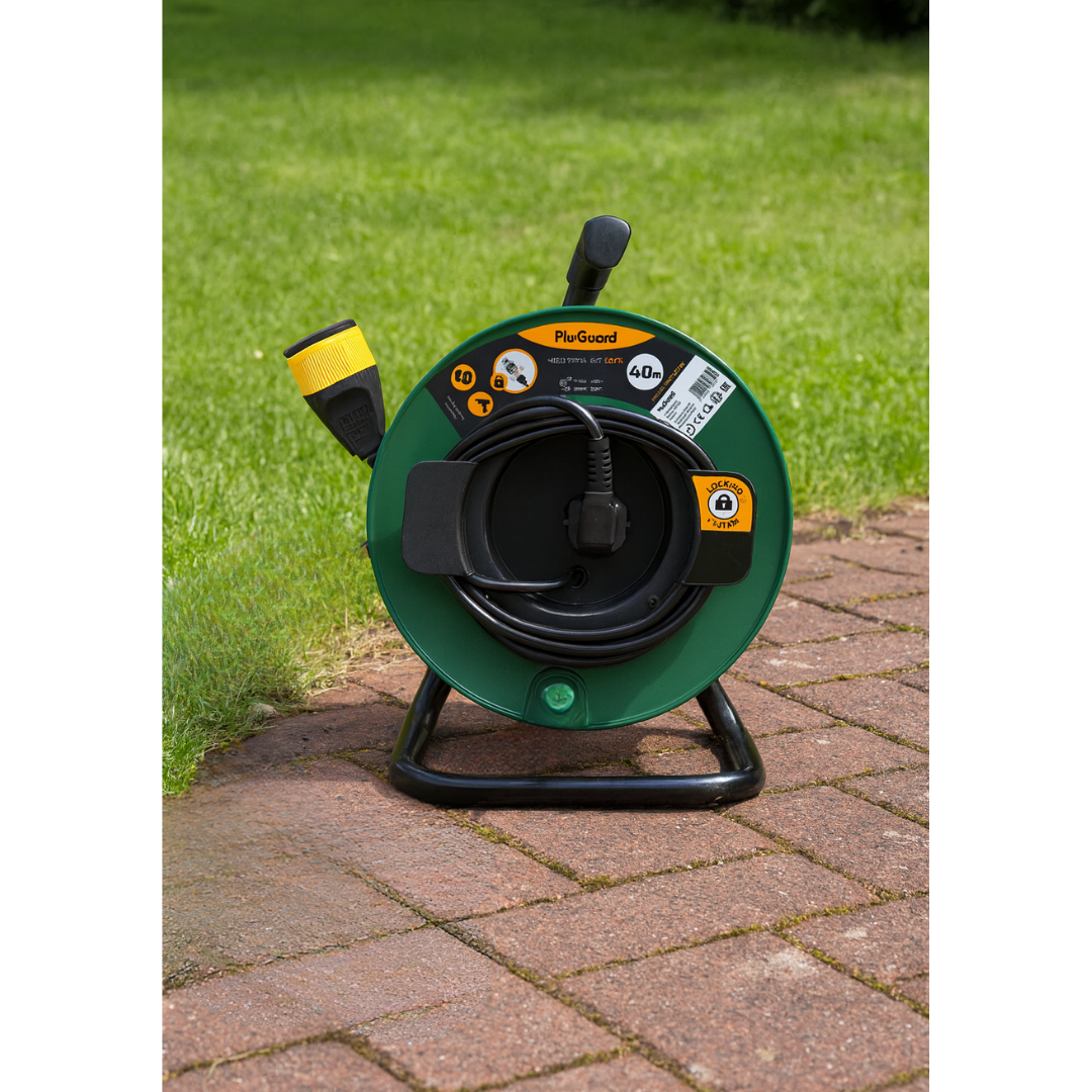 Heavy-Duty Cable Reel – 40m, Water-Resistant, Single Locking Socket
