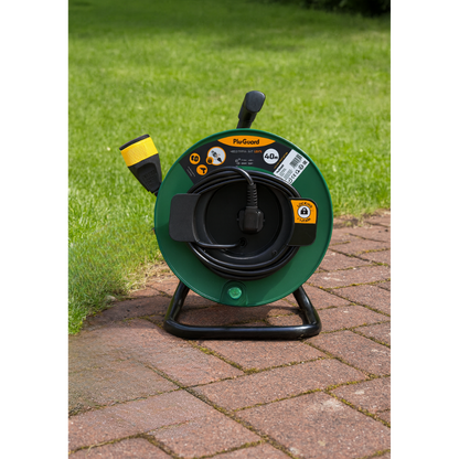 Heavy-Duty Cable Reel – 40m, Water-Resistant, Single Locking Socket