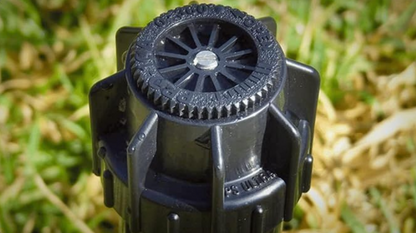 Pop-up Hunter® sprinkler + Fitting