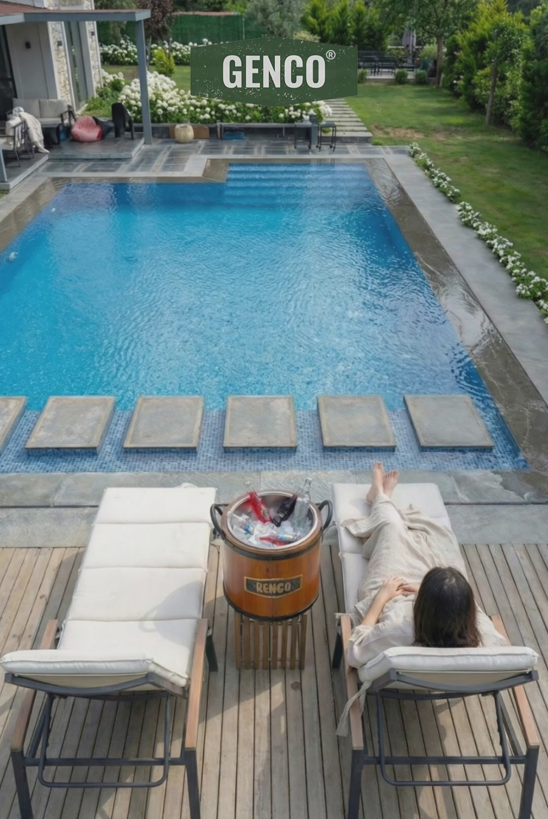 Load video: TimberChill Ice Bucket with Stainless Steel Interior